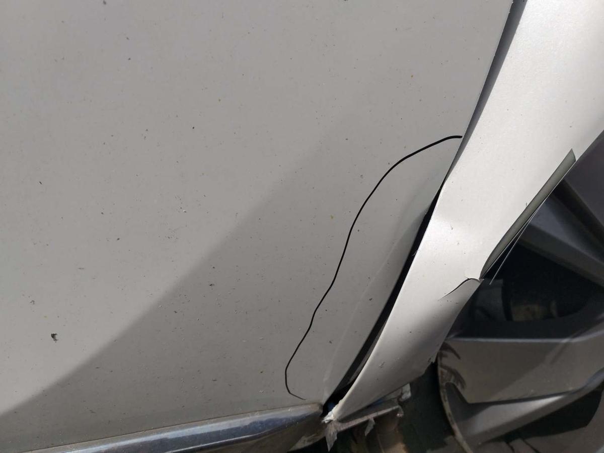 Peugeot 2008 original Tür vorn rechts KWE Weiß Rohbau Bj.2014